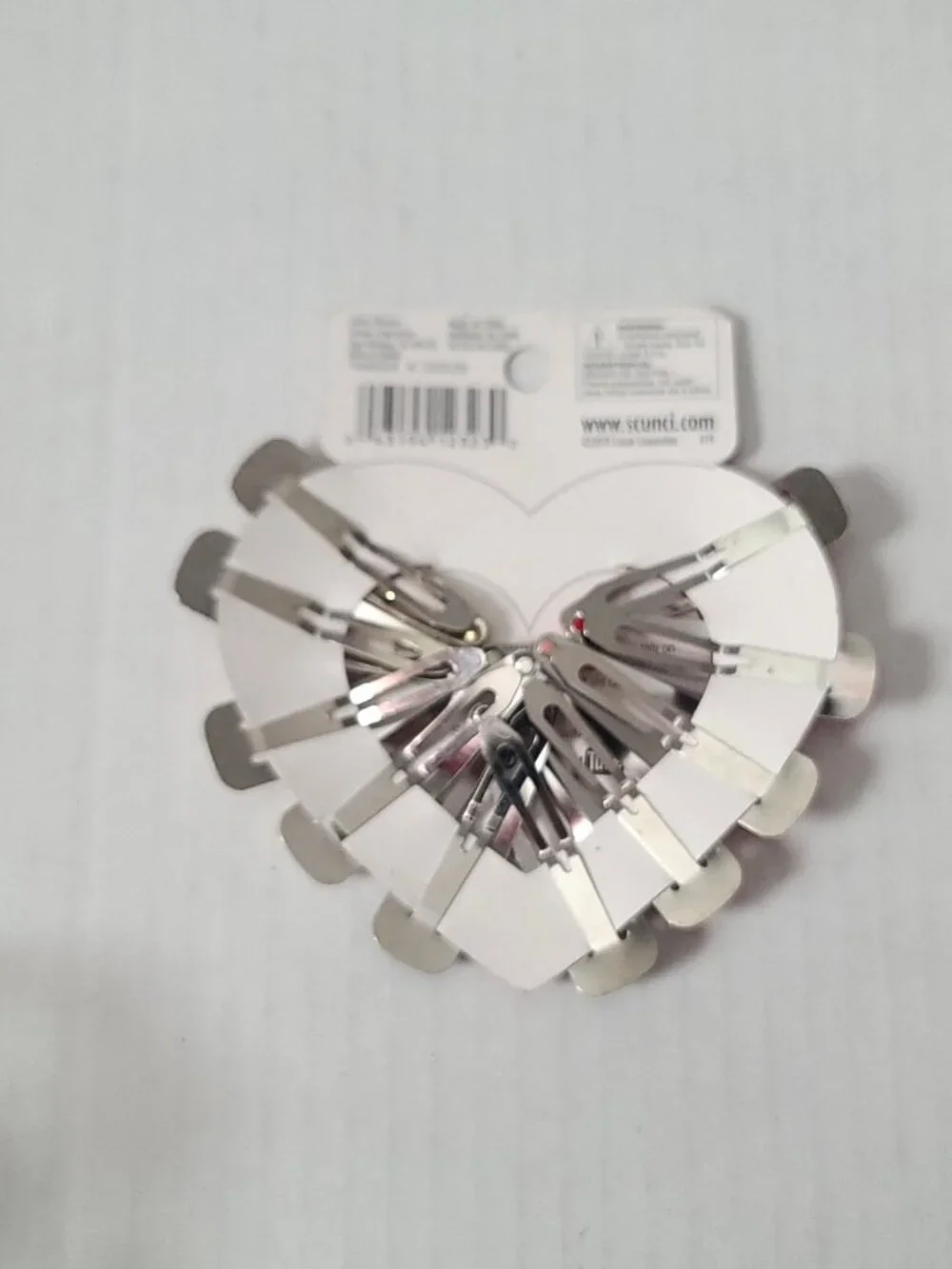 Scunci Mixed Lot 6pc Mini Heart Jaw Clips, 10pc Snap Clips, 12 pc Elastic NEW